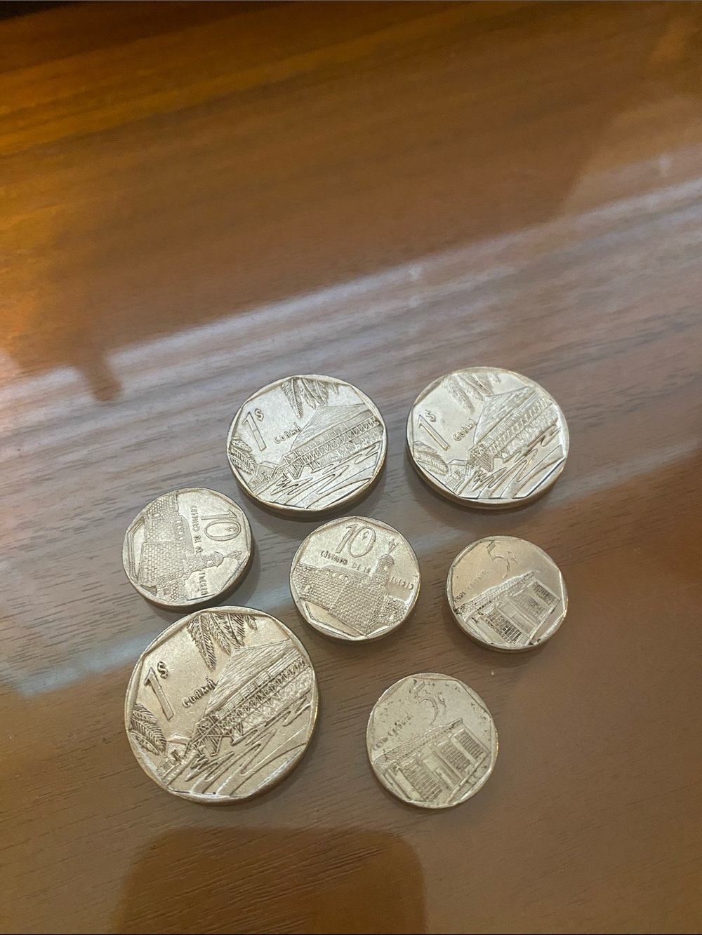Various Cuban Peso Coins, 7 ct - Picture 2 of 2
